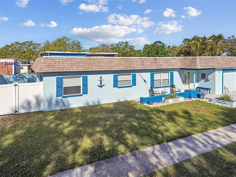 12252 Eldon Dr — Photo 8