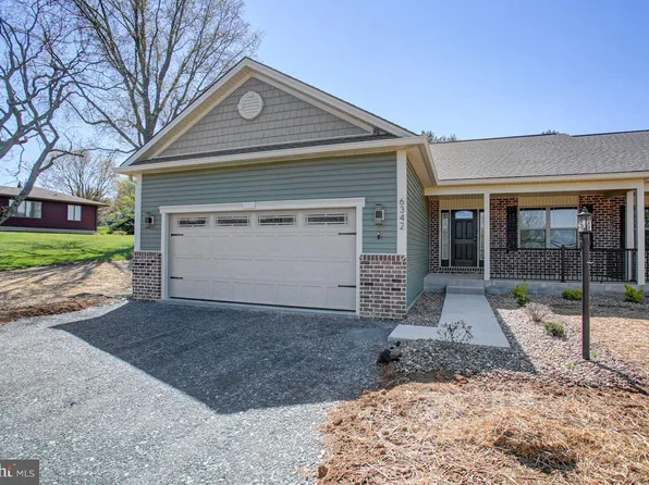 6342 Penn National Dr, Fayetteville, PA 17222