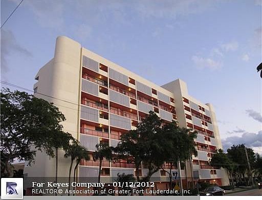 1st image of 4800 Bayview Dr APT 602