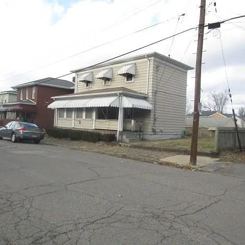 1119 Virginia Ave photo 1