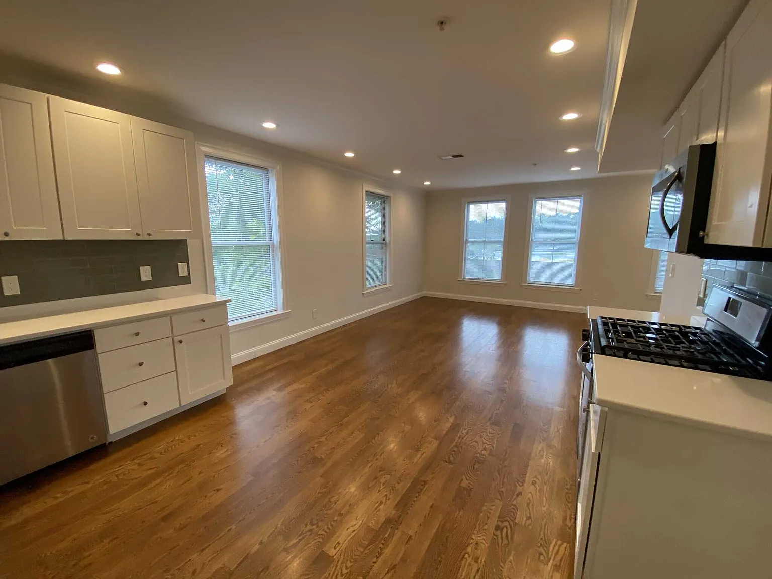 5 bed, $4,500 — Photo 3