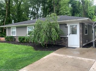 1485 Paramount St, Novi, MI 48377