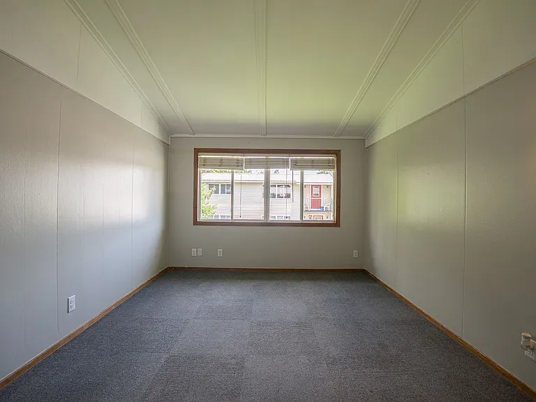 1730 Lincoln Ave — Photo 3