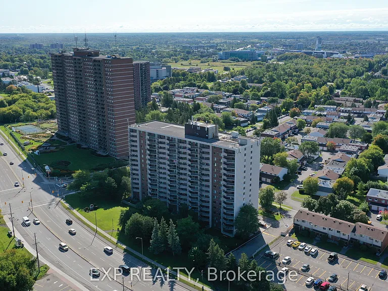 981 Gulf Pl #1016 — Photo 2