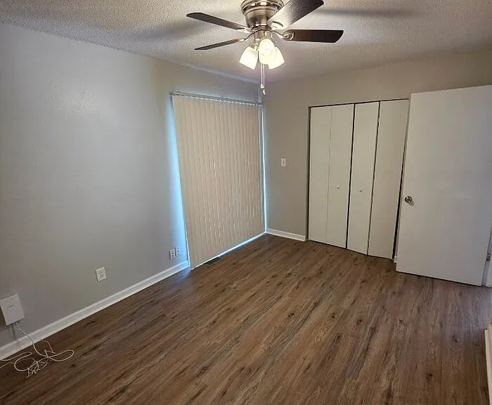 408 NE Westwind Dr #B — Photo 8