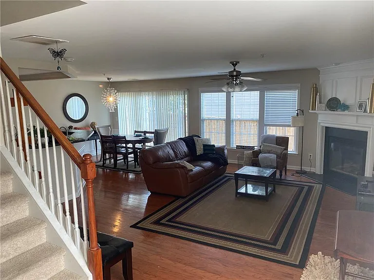 294 Balaban Cir — Photo 5