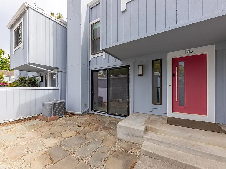 143 Ortega Ave — Photo 43