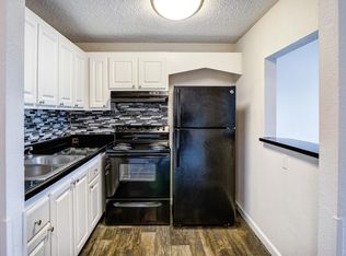 100 Madrid Dr #A305, Lake Worth, FL 33461