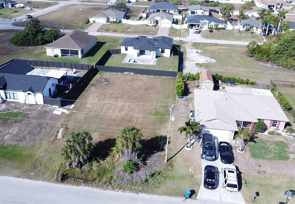 1st image of 408 NW 25th Ave