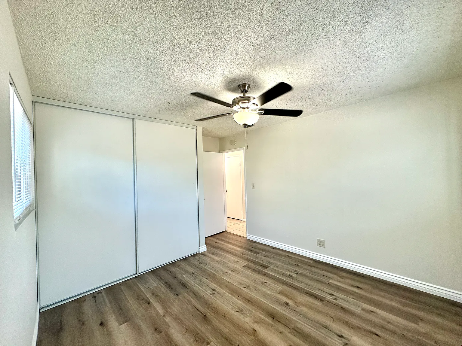 2 bed, 850 sqft, $2,195 — Photo 4