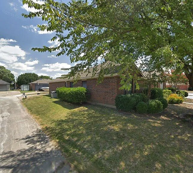 2600 Austin Dr — Photo 1