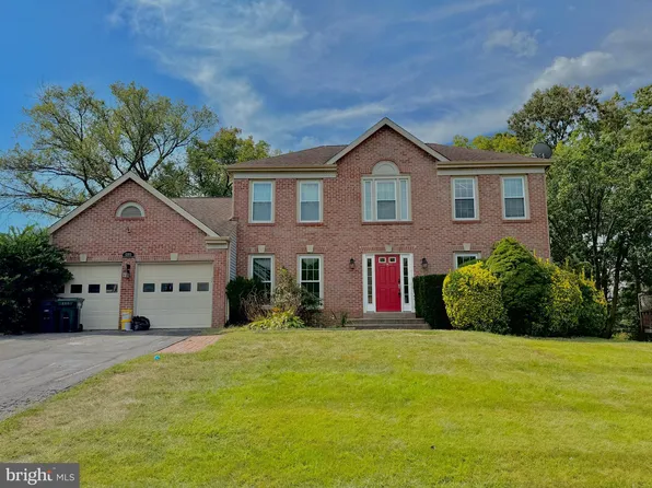 12011 Meadowville Ct, Herndon, VA 20170