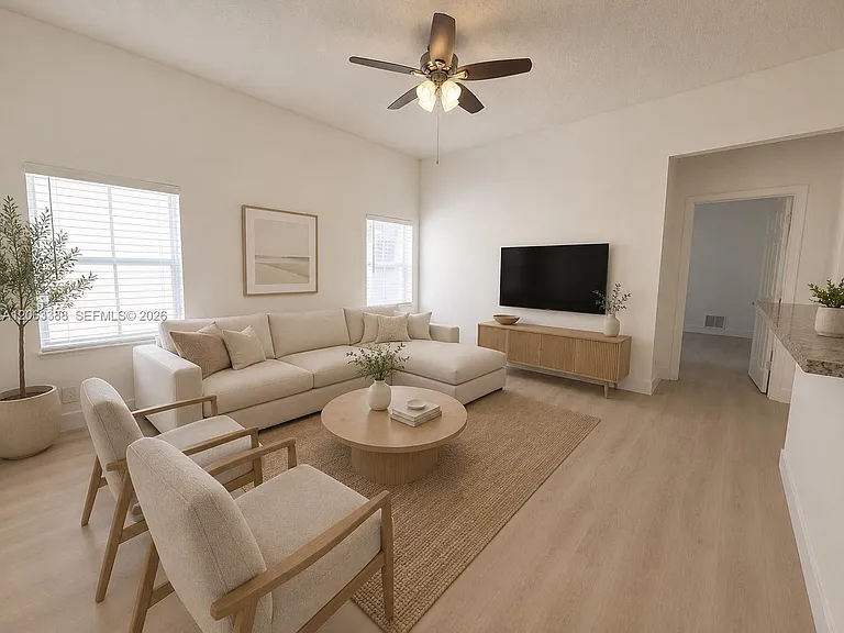 837 Tanglewood Cir — Photo 5
