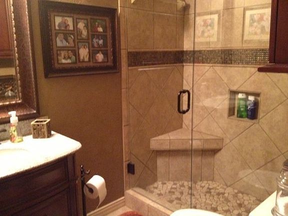 2nd image of 1703 Broadmoor Dr