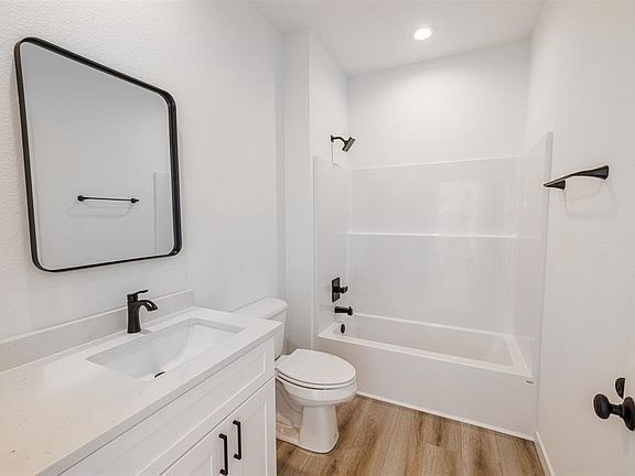 5th image of 336 Sandmar Drive