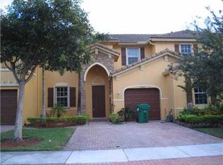 15250 SW 8th Way, Miami, FL 33194