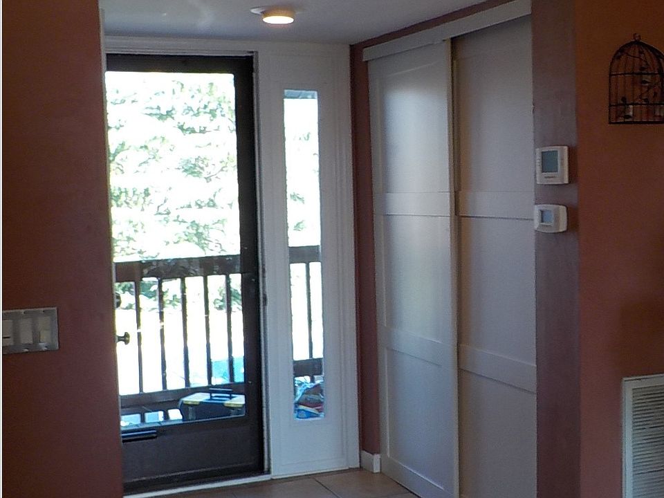 Front Foyer Entrance