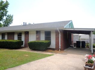 29 Manor Dr, Collinsville, IL 62234