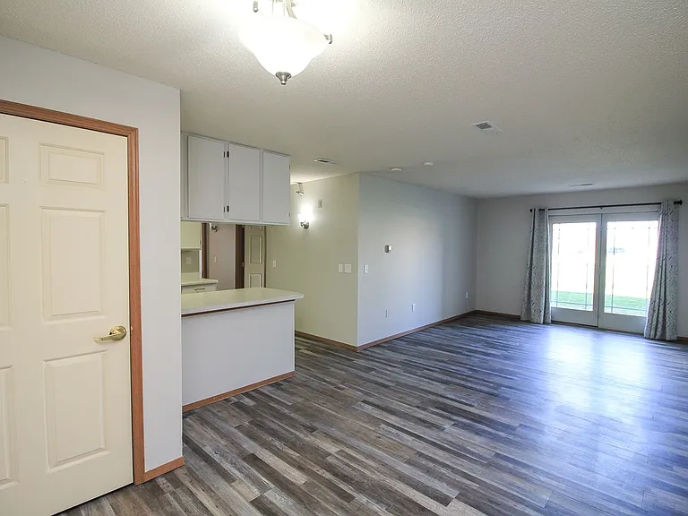 Pinehurst Apartments - New Leasing Incentives! — Photo 32