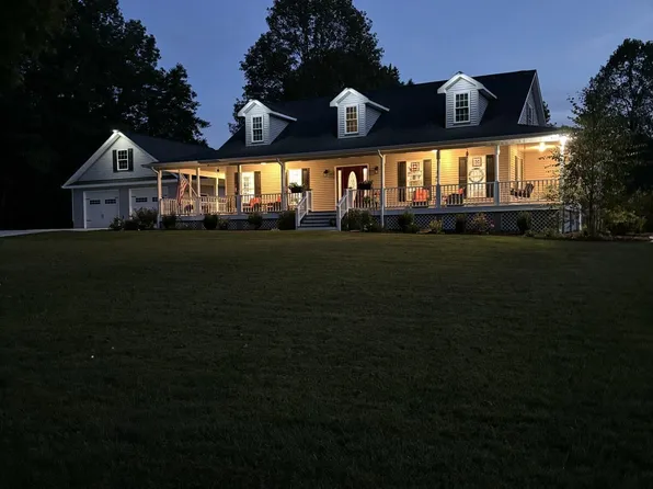 205 Crestview Dr, Sunbright, TN 37872
