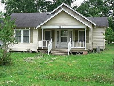 1st image of 925 N Avenue K
