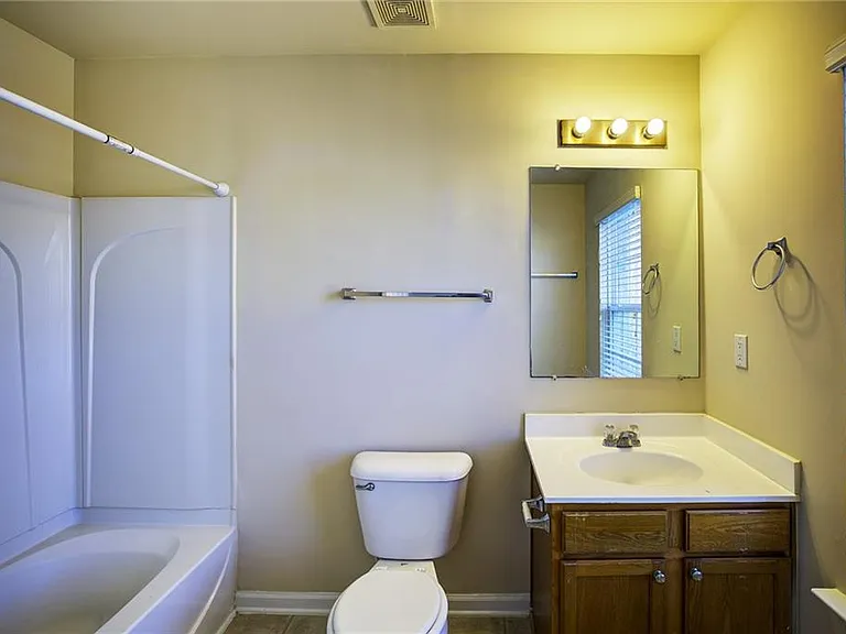 2247 Landing Ridge Dr — Photo 21