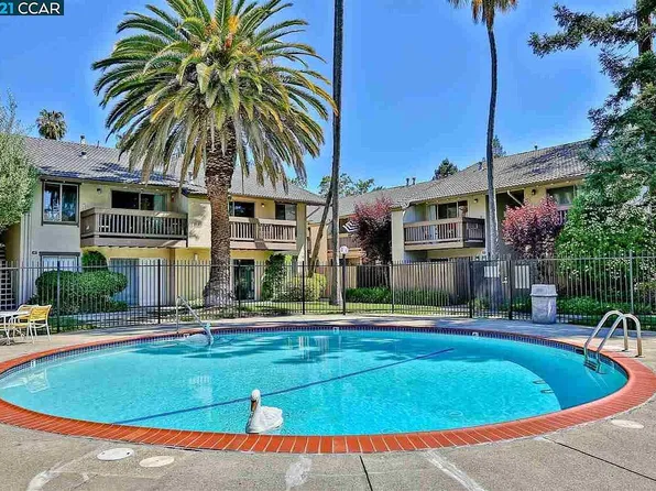 2730 Oak Rd, Walnut Creek, CA 94597