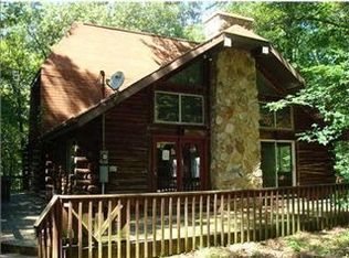 210 Rock Pool Rd, Acme, PA 15610