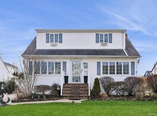 2576 Legion Street, Bellmore, NY 11710