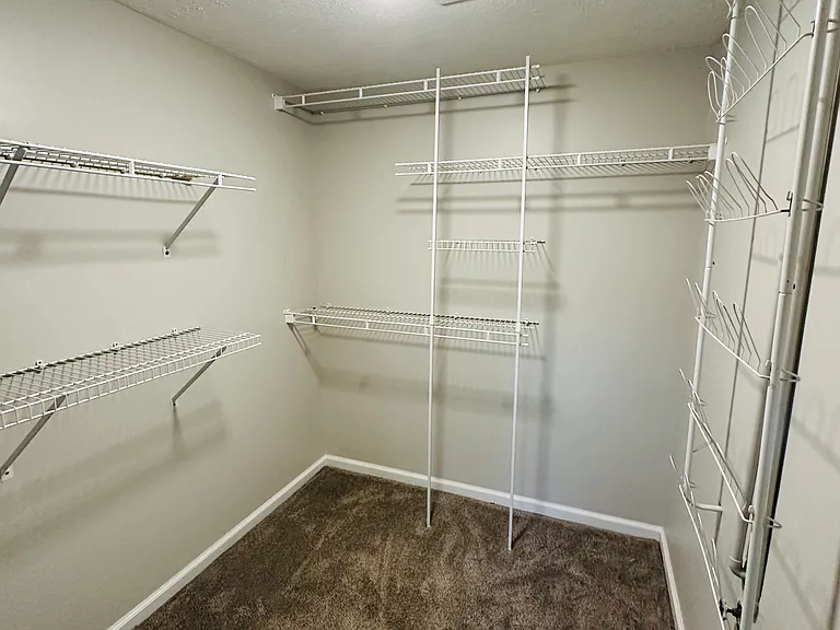 3736 Cottage Cir — Photo 10