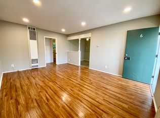 Triangle, Glendale, CA 91208