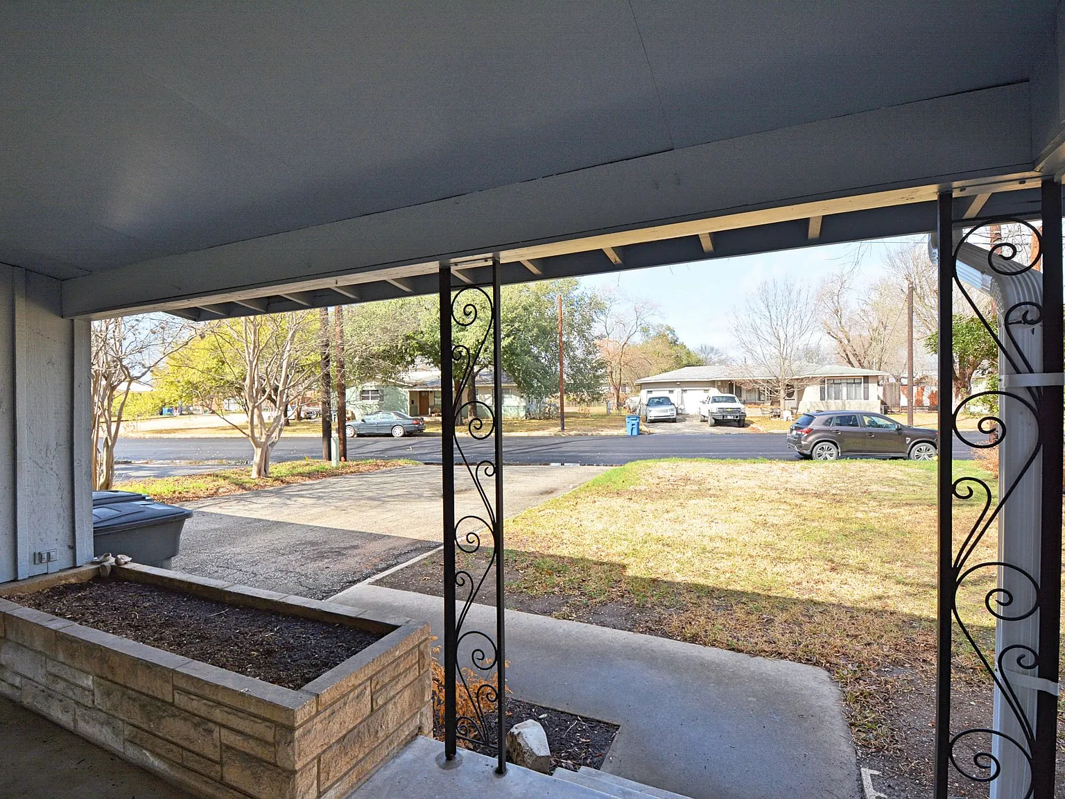 571 West Merriweather Street - 1 — Photo 2