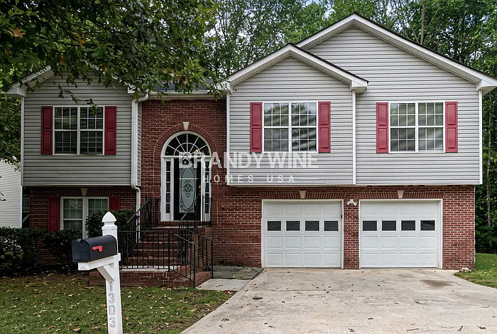 3 bed, 2.5 bath, 2028 sqft, $2,185 — Photo 2