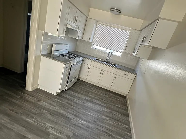 Oxnard apartments — Photo 17