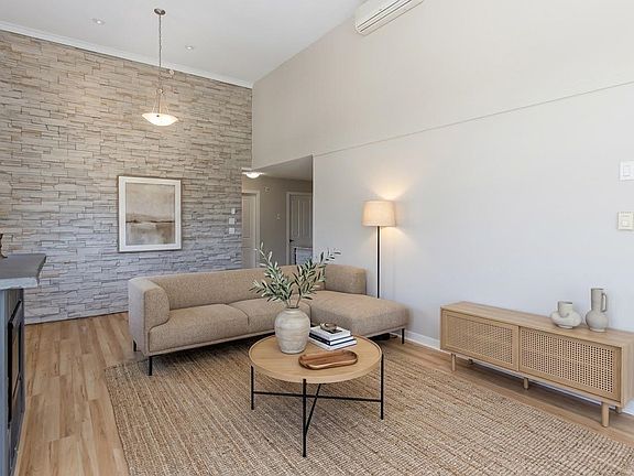 4th image of 40437 Tantalus Rd #419