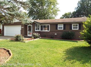 210 E Broadmoor St, Springfield, MO 65807