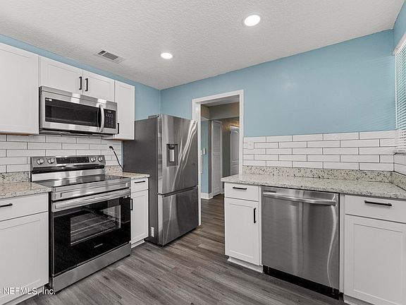4th image of 6404 S TERRY PARKER Drive