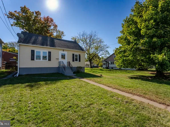 262 Fairview Ave, Quakertown, PA 18951