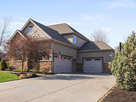 5th image of 9640 Cotswold Ln