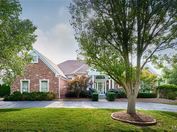 16350 Champion Dr, Chesterfield, MO 63005