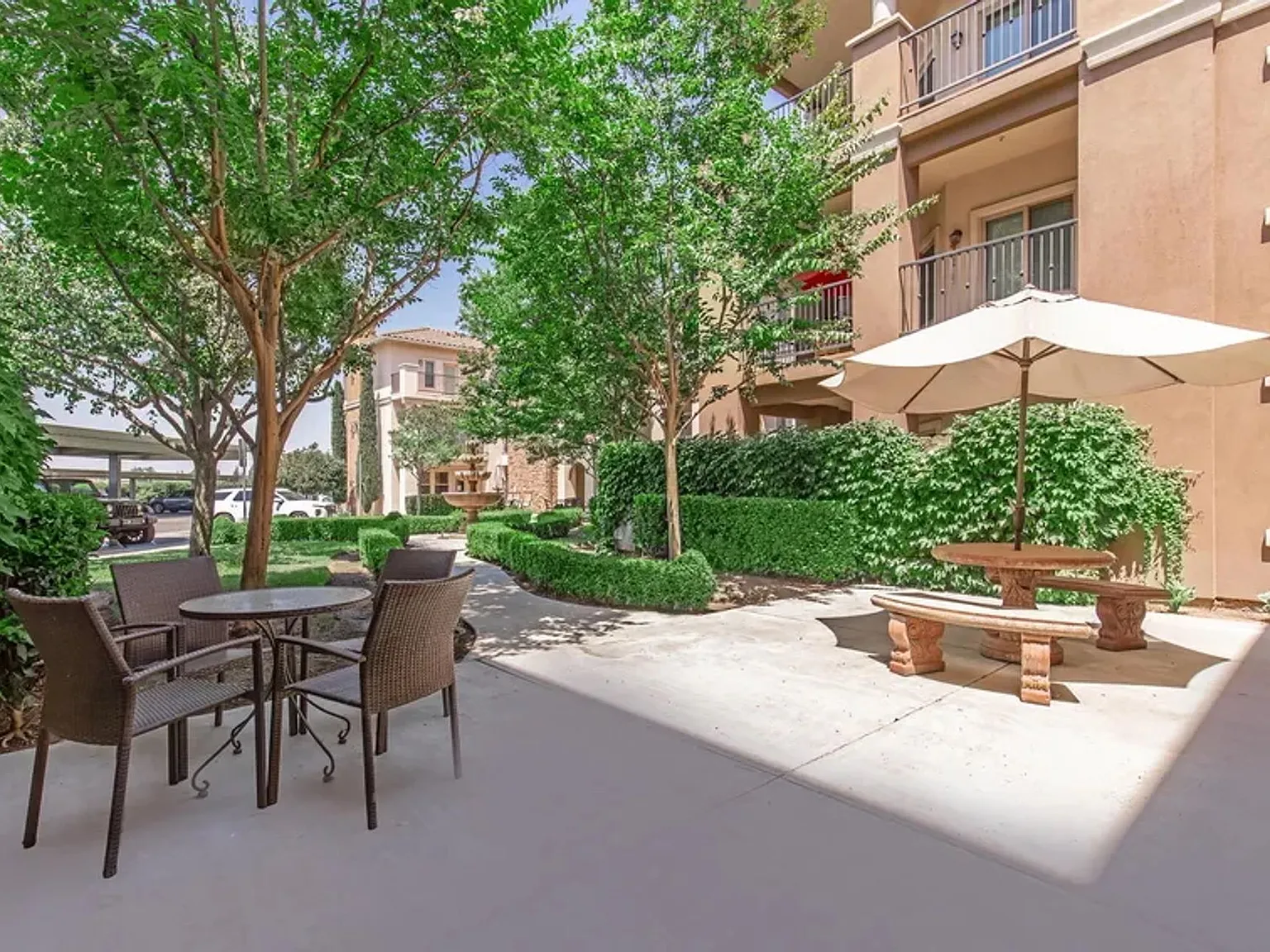 Villa Sorrento Apartments (55+) — Photo 3