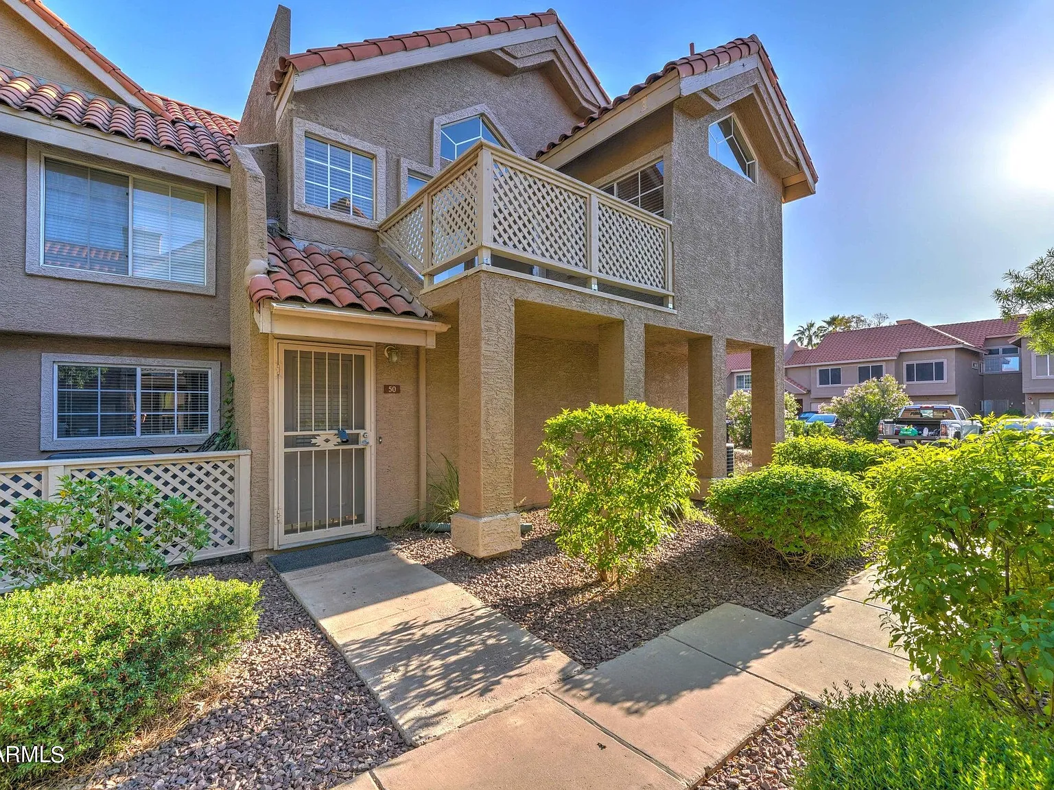 2 bed, 2.0 bath, 890 sqft, $1,750 — Photo 3