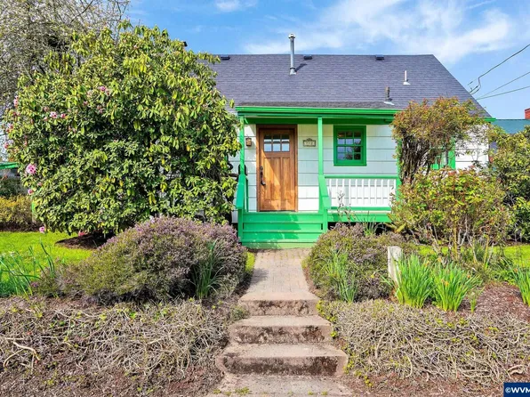 712 NW 28th St, Corvallis, OR 97330