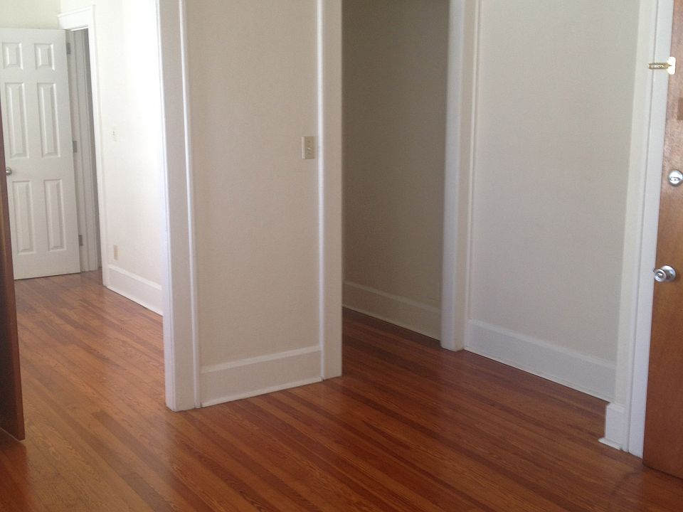 livingroom/br door/hallway