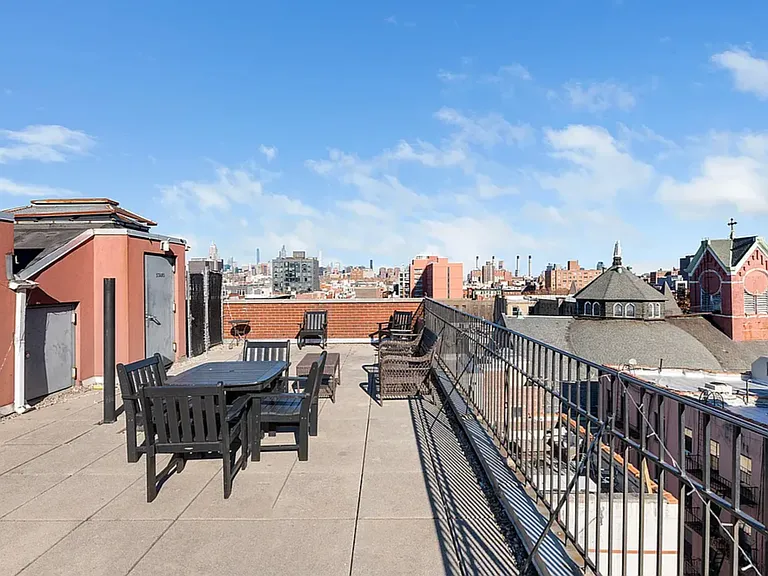 114 Ridge St #6D — Photo 9