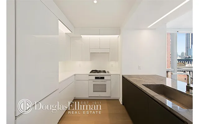 Rented by Douglas Elliman | media 22