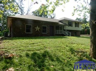 148 N Chestnut Ave, Clinton, IN 47842