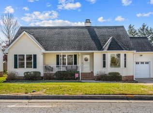 7101 Taunton Dr, Greensboro, NC 27410