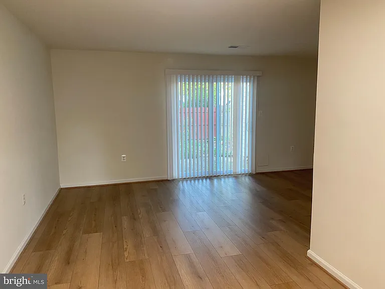 10175 Irongate Way — Photo 9