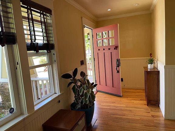 2nd image of 2407 Cottle Ave